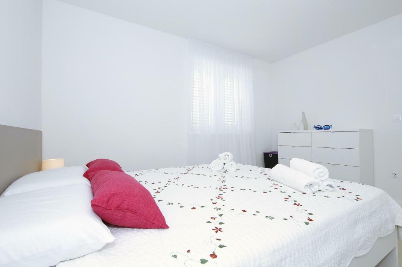 Valadar Apartments Privlaka  Eksteriør billede